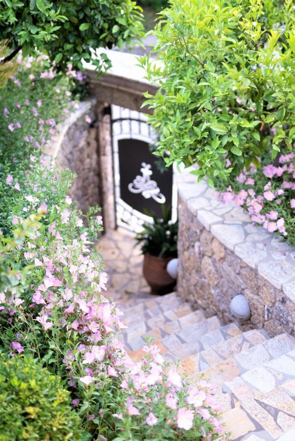 La Bella Vita - Luxury Holiday House Close To Corfu Town Potamós Exterior foto